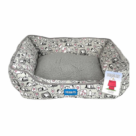 snoopy dog bed